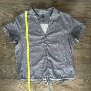 Gray Print Button-Up Shirt - Never worn